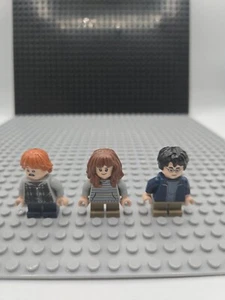 3) Harry Potter , Hermione , Ron Weasley LOT 75999 LEGO® Minifigure Mini Figure - Picture 1 of 2
