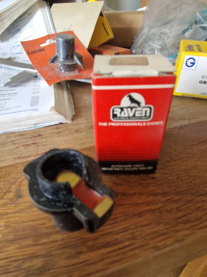 2 X DUCILLIER TYPE ROTOR ARMS (27300) CITROEN CX,DS,ID & HY VAN  - Image 1 of 1