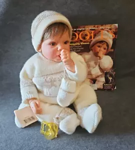Lee Middleton "Ready to Go" Baby Boy Doll con certificato di autenticità, rivista bambola, #15/2000, nuova con scatola - Foto 1 di 13