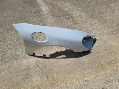 PORSCHE BOXSTER CAYMAY 982 FABRICANTE DE EQUIPAMENTO ORIGINAL DIREITO (PASSAGEIRO) DIANTEIRO PARA-LAMA SHELL - Imagem 1 de 4