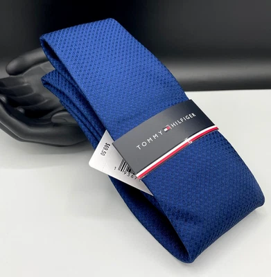 Tommy Hilfiger 男式涤纶领带 ~ 海军蓝 ~ 蜡烛纯色 ~ 全新 MSRP:69.50 美元 — 第 1/3 张图片