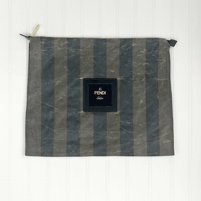 Bolsa antipolvo de tela de calabacín a rayas Fendi con cremallera UNISEX Foto 1 de 4