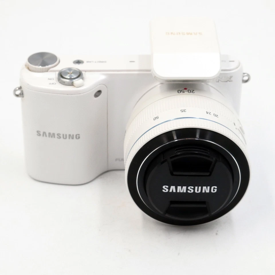 Samsung NX 2000+20-50/3.5-5.6 -Used- - Image 1 of 4