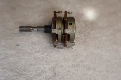 NOS Alps Potenziometro Volume 250K Adatto Sansui 5050 6060 Avrà bisogno di fili aggiunti. - Immagine 1 di 3