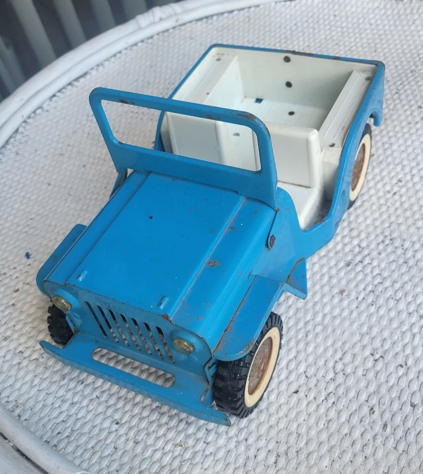 老式 Tonka 压钢吉普车 - 零件! — 第 1/4 张图片