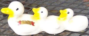 Souvenir New York City Mama Duck Two Babies Vintage Pottery Decorative Travel - Picture 1 of 3