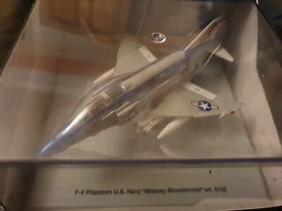 Coleção Armour Aviation F-4 Phantom US Navy "Midway Bicentennial" art.5132  - Imagem 1 de 4