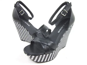 POUR LA VICTOIRE, BONITA SANDAL WEDGE, WOMENS, BLACK, US 8.5M, EURO 38.5, NIB - Picture 1 of 6