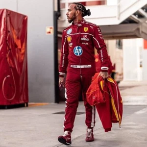 LEWIS HAMILTON 2025 FERRARI ÚLTIMO TRAJE DE CARRERAS DE GO KART F-1 - TODAS LAS TALLAS - Imagen 1 de 5