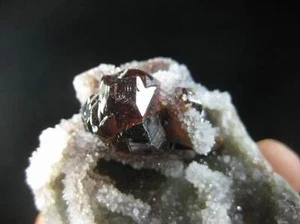 Exquisita gema de 65 mm esfalerita y cristal de cuarzo druso China CMM244668 - Imagen 1 de 3