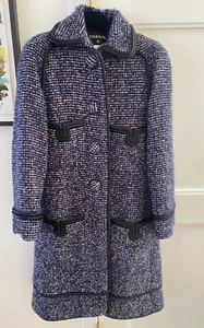 Chanel 2015? FANTASY Kaschmir TWEED schwarz lila Mantel 40 Seidenbesatz - Bild 1 von 11