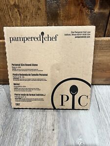 Pampered Chef Pizza Stone Personal Size Stone Round Stoneware 1387 R25C NEW