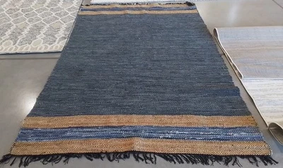 Tapete azul/natural 6'-0" x 9'-0" falha, preço reduzido 1172787468 VTL602M-6 - Imagem 1 de 4