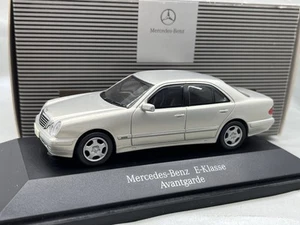 πΊπ¦ 1:43 Mercedes W210 Silver E E320 210 Herpa Avangarde Facelift - Picture 1 of 6