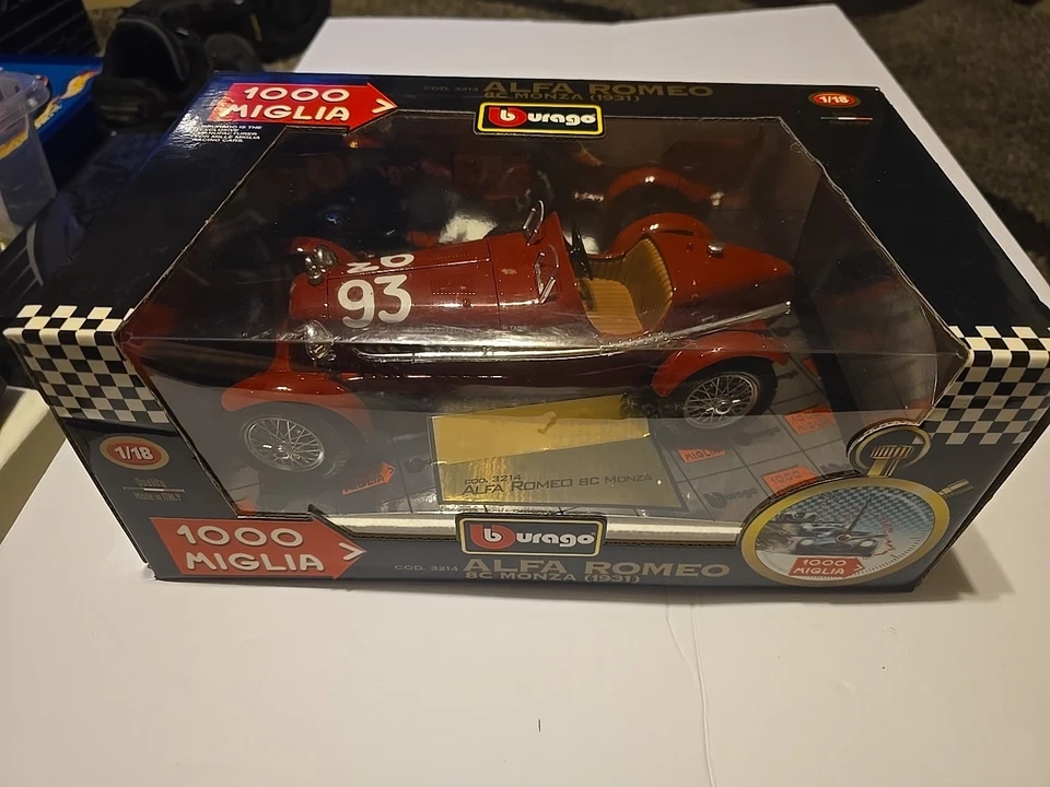 Burago 3214 escala 1/18 rojo Alfa Romeo 8C Monza 1931 #93 1000 Miglia fundido a presión  Foto 1 de 4