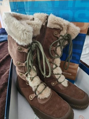 BARETRAPS BIANKA TAUPE SUEDE SDS 1OM SNOW BOOTS - Image 1 of 4