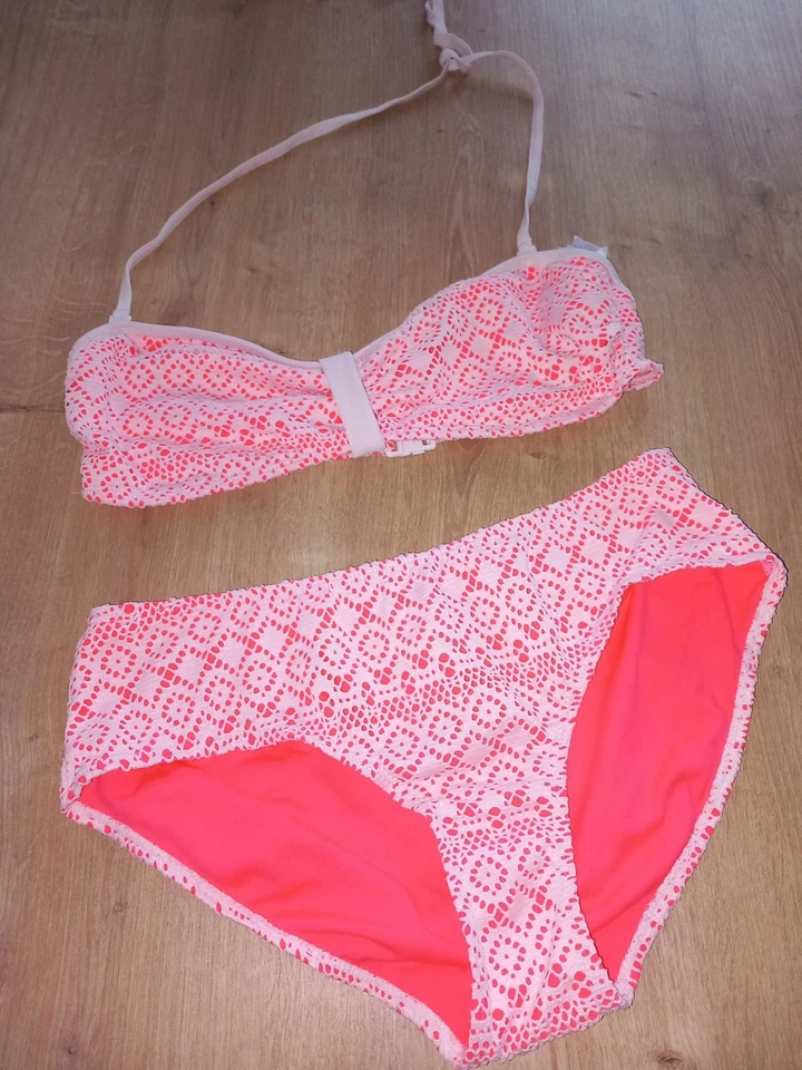 Bikini Set GR:  40/42 Cup: B - Bild 1 von 1