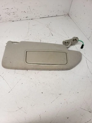 Passenger Sun Visor With Illumination Fits 05-09 VOLVO 60 SERIES 1037052 - Image 1 of 4