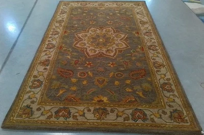 Alfombra mancha trasera verde/topo 5'-0" x 8'-0", precio reducido 1172789686 HG954A-5 Foto 1 de 4