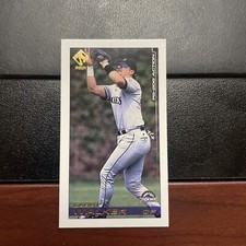 2001 Pacific Private Stock PS-206 Action #26 Larry Walker Rockies,Mint Condition