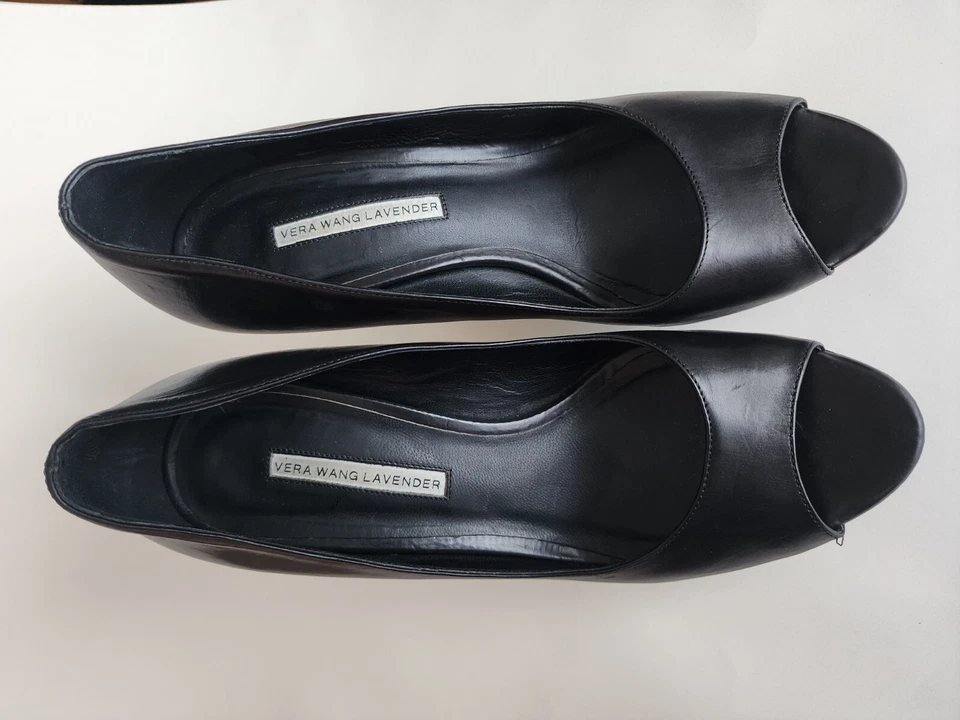 Vera Wang Lavanda 9.5 o 41 Cuero Negro Puntera Abierta Tacones Foto 1 de 4