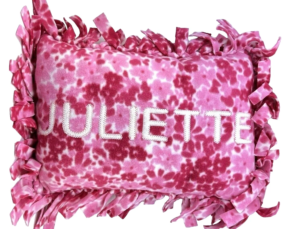 Almohada JULIETTE Felpa Rosa Blanco Flor Bohemia Flecos Hecha a Mano Suave 19"x13" Foto 1 de 3