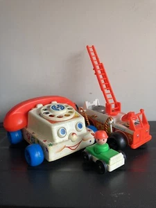 Fisher Price Vintange Toys Fire Engine Phone Little People Car 60s 70s Classic - Foto 1 di 8