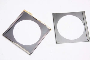 Metall für Wratten 3x3" Filterrahmen 2 Stück Auszug - 2 3/8" Öffnung GEBRAUCHT D42 - Bild 1 von 3