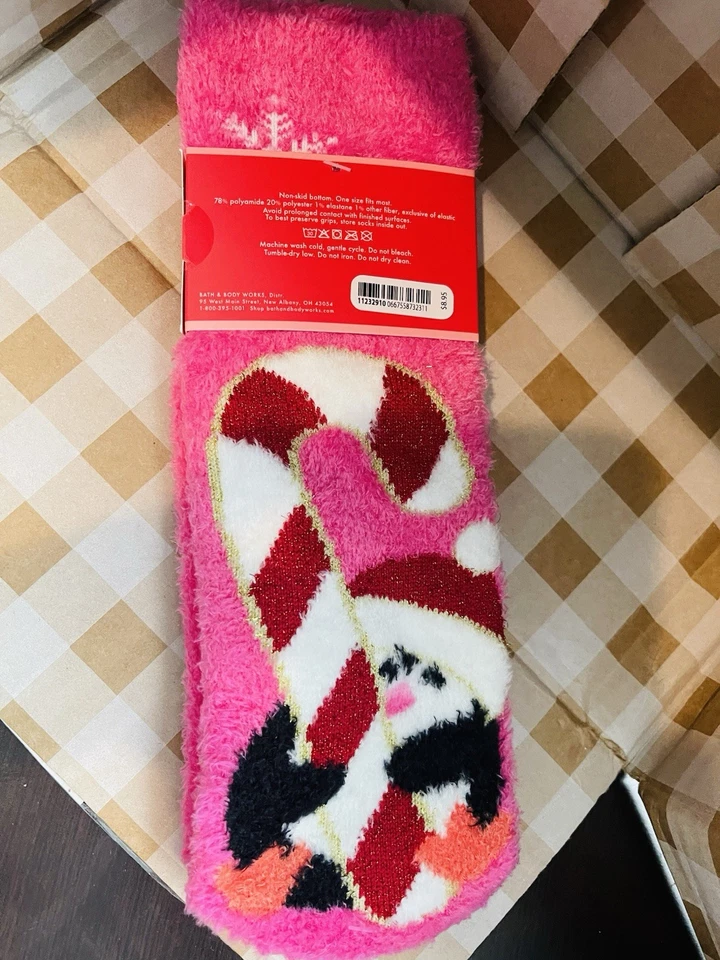 CALCETINES DE SALÓN BATH & BODY WORKS ALEGRES Y BRILLANTES CON INFUSIÓN DE KARITÉ Foto 1 de 2