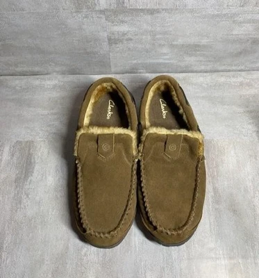 Clarks Zapatos Para Hombre Talla 10 Marrón Gamuza Mocasín Zapatillas Imitación Piel Forrada Cálidos Foto 1 de 4
