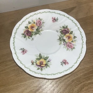 Sous Tasse À Thé Porcelaine Anglaise QUEEN’S Modèle August Pansy Flower - Picture 1 of 3