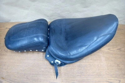 Harley Davidson Mustang 座椅可能适合 DYNA — 第 1/4 张图片