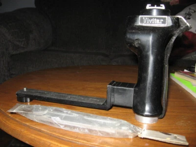 Empuñadura para cámara flash izquierda Vivitar PG-1 con soporte de 7" y perno de 1/4" V21 Foto 1 de 2