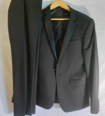 Traje Esmoquin Spandex Lana Poliéster Un Botón Negro Sólido 36L 33x32 Pantalla ASOS Foto 1 de 4