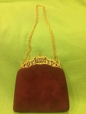 Rare Vintage Auth Judith Leiber Burgundy Red Suede Bag- Includes Mirror & Comb Foto 1 de 4