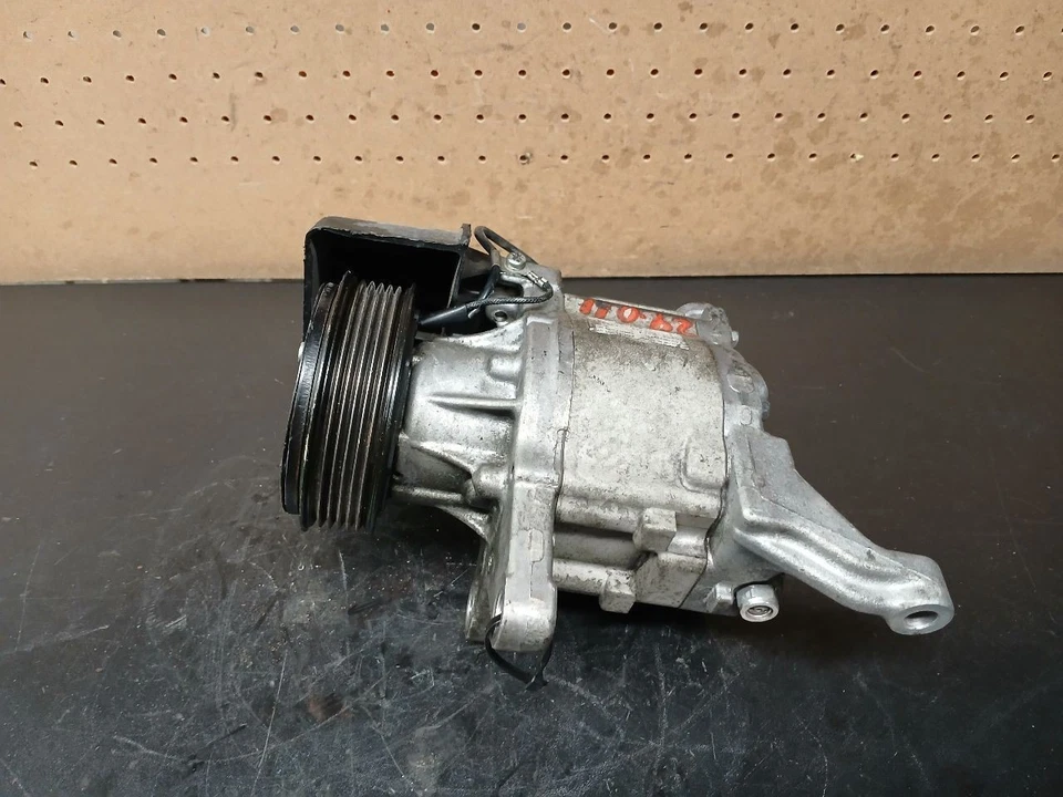 17 18 19 20 TOYOTA 86 COMPRESSOR AC OEM SU003-07255 - Imagem 1 de 4