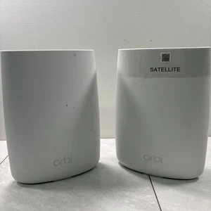 Netgear Orbi router (RBR50v2) e router satellitare (RBS50v2) solo router - Foto 1 di 3