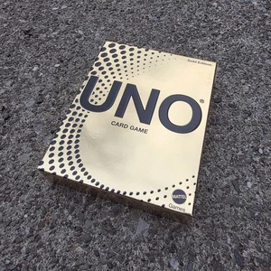UNO Gold Edition Card Game 2025 - Picture 1 of 3