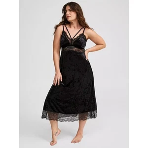 Torrid Women's Plus Size Black Velour Lace Maxi Lingerie Slip Size 4 4X New - Picture 1 of 8