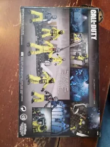 Mega Bolks Call of Duty Hazmat Zombies Mob - Picture 1 of 2
