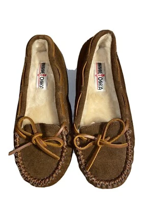 Minnetonka Mujer’s NUEVO Cuero Marrón Forrado Vellón Mocasines Talla 6/36.5 Foto 1 de 4