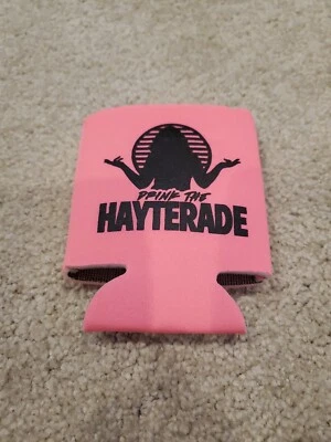Caja de lucha libre profesional exclusiva Jamie Hayter Koozie AEW Foto 1 de 2