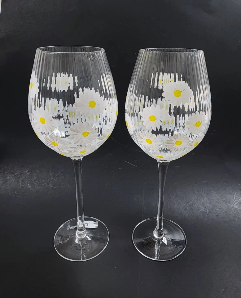 NUEVO JUEGO DE 2 PIEZAS CRISTALES TRANSPARENTES, MARGARITA PINTADA A MANO EN BLANCO, COPA DE VINO AMARILLA, COPA Foto 1 de 4