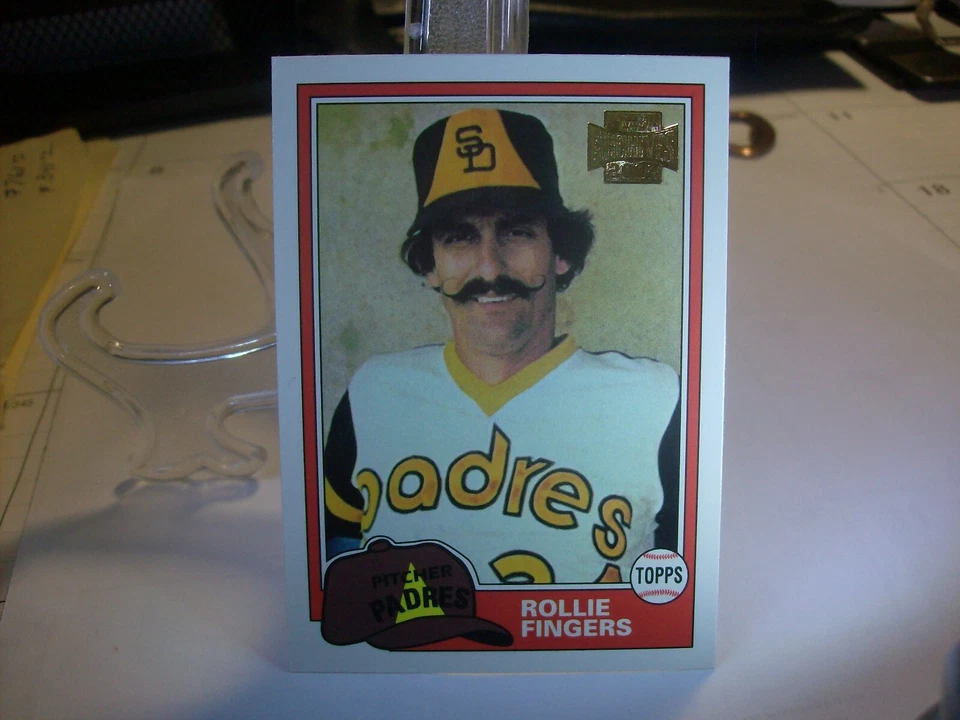 2002 Topps Archives  #18 - Rollie Fingers - San Diego Padres  02-001 - Image 1 of 2