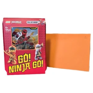 Tarjeta de cumpleaños Lego Hallmark - Juego completo Lego Ninjago 54 piezas "Go Ninja Go" NUEVO - Imagen 1 de 5