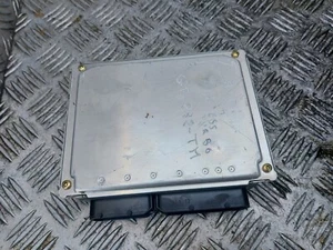 Calculateur moteur BOSCH - AUDI A4 II (2) 1.8L ESS 163CV - Réf : 8E0909518HH - Picture 1 of 5
