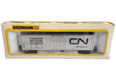 Bachmann HO Canadian National CN 286499 51 FT Steel Reefer Unit - Image 1 of 4