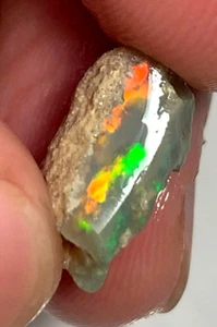 Colourful Bar Exposed in Rough/Rub Opal Lightning Ridge Opal - Picture 1 of 12