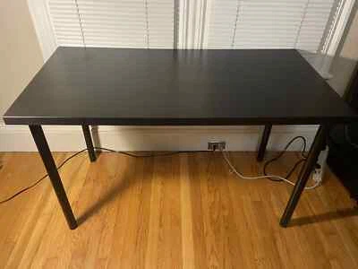 Mesa de estudo IKEA (LAGKAPTEN/ADILS) - Imagem 1 de 4