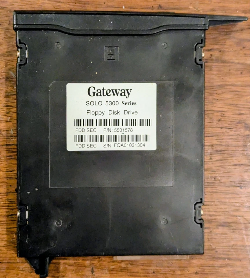 Gateway 5501556 Solo 5300 Series Floppy Disk Drive - Image 1 of 1